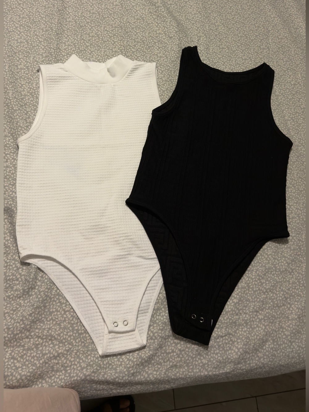 Classic Ribbed Sleeveless Bodysuit - Black & White